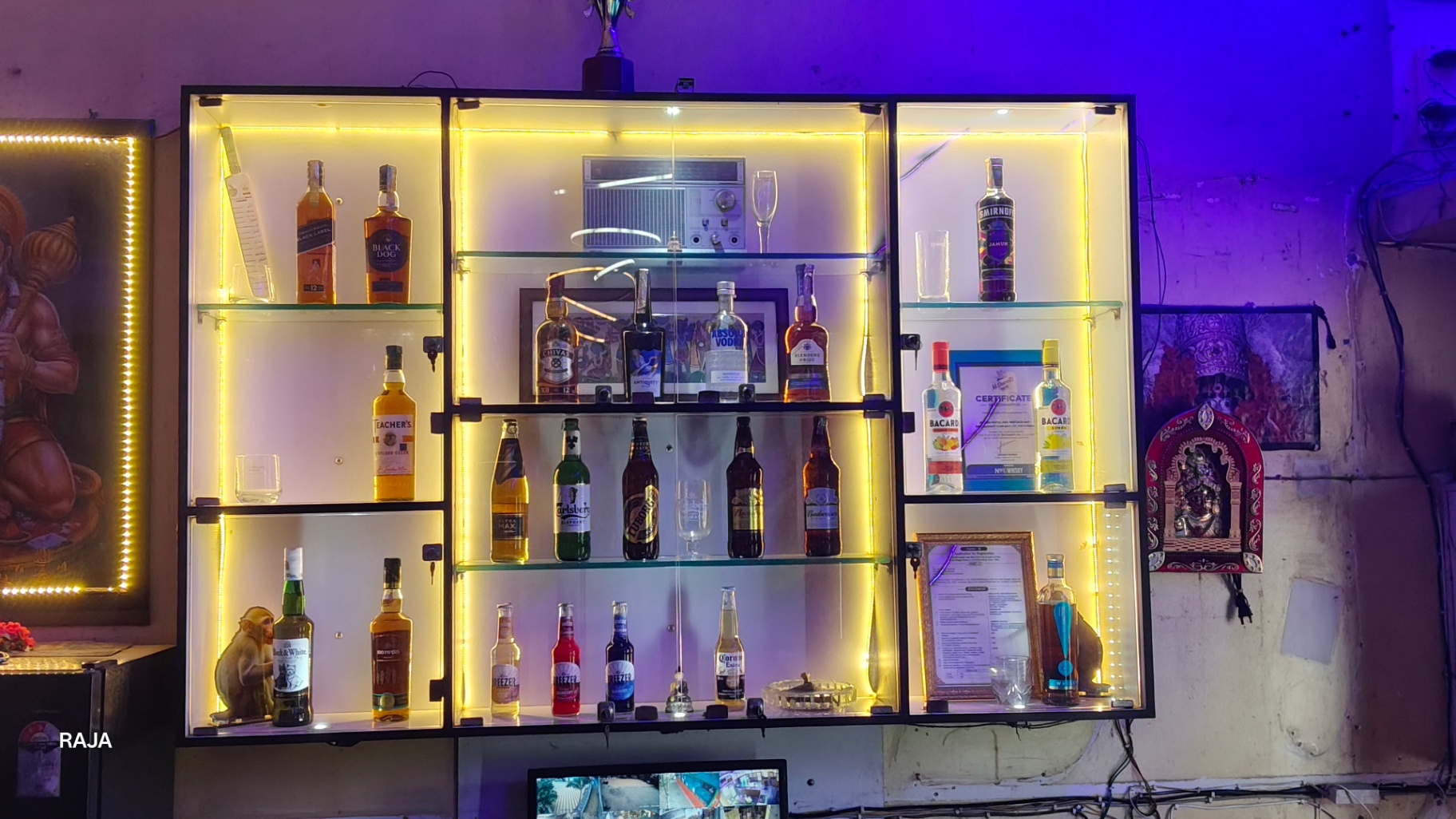 Executive Bar Lounge